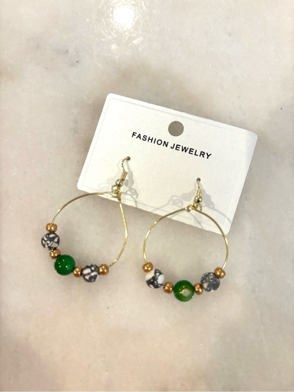 Fashion Jewelry Gold Hoop Earrings with Green and Black-White Beads